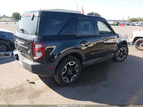 2021 Ford Bronco Sport Outer Banks VIN 3FMCR9C6XMRA68833 фото 4