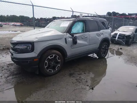 2022 Ford Bronco Sport Outer Banks VIN 3FMCR9C6XNRD49466 фото 2