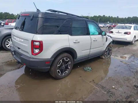 2022 Ford Bronco Sport Outer Banks VIN 3FMCR9C6XNRD49466 фото 4