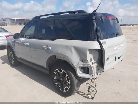 2022 Ford Bronco Sport Outer Banks VIN 3FMCR9C61NRE01079 фото 3