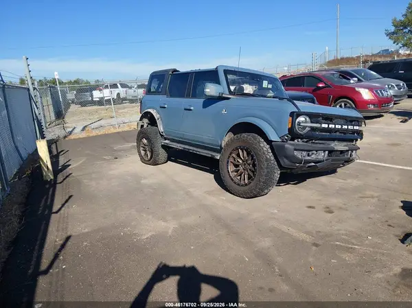 1FMDE5BH7NLB51969 — 2022 Ford Bronco, LEFT & RIGHT SIDE, фото до ремонта