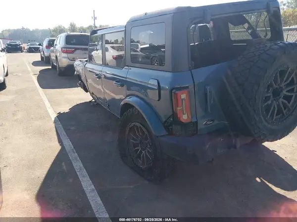 1FMDE5BH7NLB51969 — 2022 Ford Bronco, фото 3 с аукциона IAAI, LEFT & RIGHT SIDE
