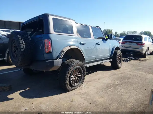 1FMDE5BH7NLB51969 — 2022 Ford Bronco, фото 4 с аукциона IAAI, LEFT & RIGHT SIDE