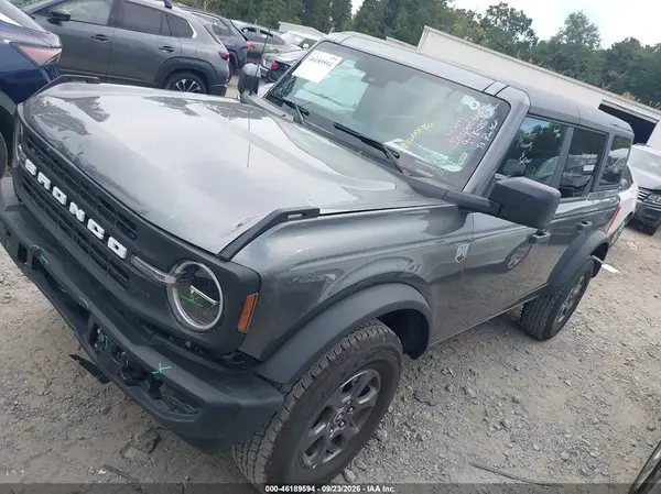 1FMDE7BH2TLA82083 — 2026 Ford Bronco, фото 2 с аукциона IAAI, Повреждения со всех сторон