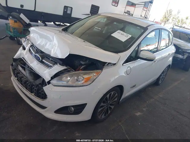 1FADP5FU7HL108331 — 2017 Ford C-MAX Energi Titanium, фото 2 с аукциона IAAI 29.09.2026, Передняя часть
