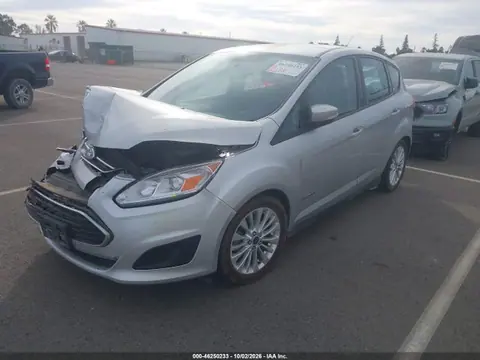 2017 Ford C-max Hybrid Se VIN 1FADP5AU5HL104477 фото 2
