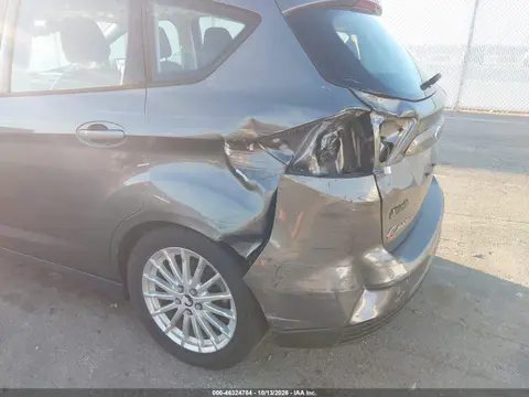 1FADP5AU4DL538691 — 2013 Ford C-MAX, Неизвестные повреждения, фото до ремонта