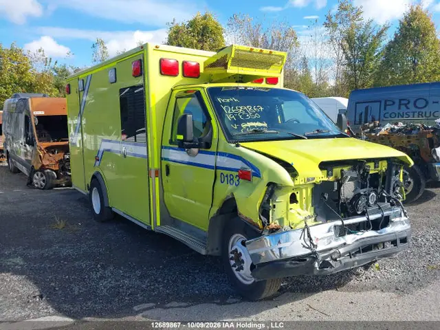1FDWE3FS3KDC46019 — 2019 Ford E-350 Cutaway, Передняя часть (Front), фото до ремонта