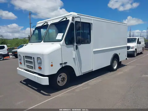 2018 Ford E-350 Stripped VIN 1FC3E3K61JDC35017 фото 2