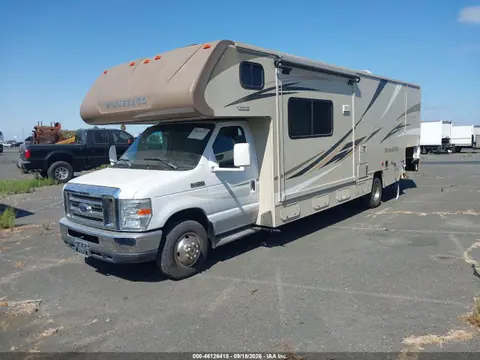 2016 Ford E-450 Cutaway VIN 1FDXE4FS0GDC53303 фото 2
