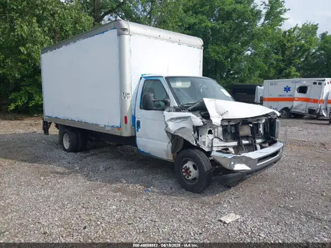1FDXE4FS4JDC08713 — 2018 Ford E-450 Cutaway, Передняя часть (Front End), фото до ремонта
