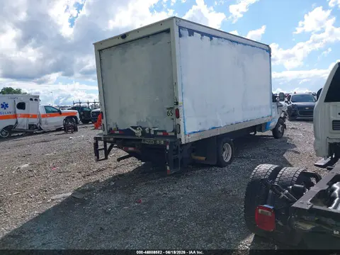 2018 Ford E-450 Cutaway VIN 1FDXE4FS4JDC08713 фото 4
