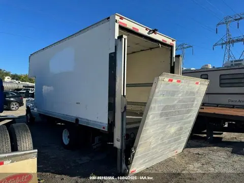 2022 Ford E-450 Cutaway VIN 1FDXE4FN8NDC39933 фото 3