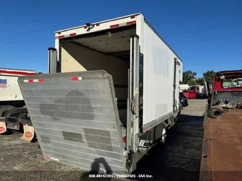 2022 Ford E-450 Cutaway VIN 1FDXE4FN8NDC39933 фото 4