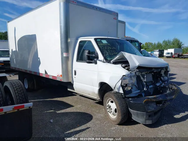 2026 Ford E-450 Cutaway VIN 1FDWE4FN0TDD22099 фото 1