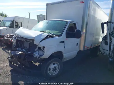 2026 Ford E-450 Cutaway VIN 1FDWE4FN0TDD22099 фото 2