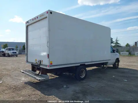 2019 Ford Econoline E450 Super Duty Cutaway Van VIN 1FDWE4F63KDC38267 фото 4