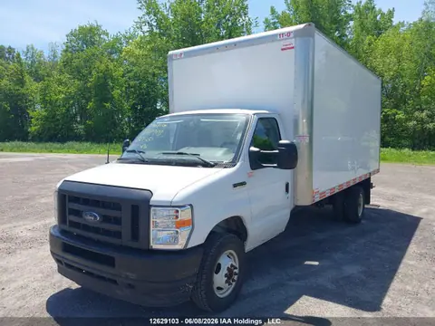 2024 Ford Econoline E450 Super Duty Cutaway Van VIN 1FDXE4FN6RDD15106 фото 2