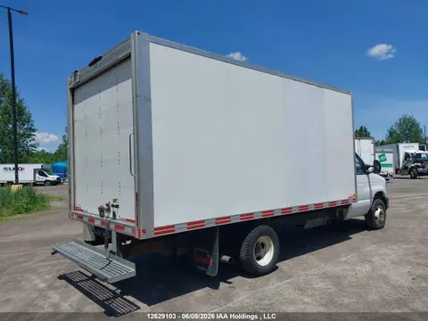 2024 Ford Econoline E450 Super Duty Cutaway Van VIN 1FDXE4FN6RDD15106 фото 4