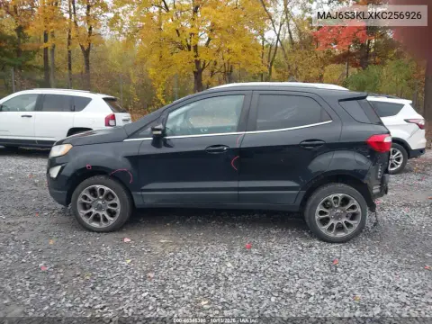 MAJ6S3KLXKC256926 — 2019 Ford Ecosport, Сзади слева, фото до ремонта