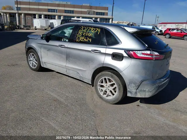 2FMPK4J90PBA35624 — 2023 Ford EDGE SEL, фото 3 с аукциона IAAI 13.10.2026, Передняя часть