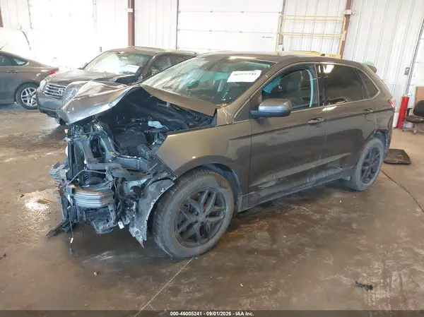 2FMPK4J91MBA52301 — 2021 Ford EDGE, фото 2 с аукциона IAAI 14.10.2026, Передняя и задняя части