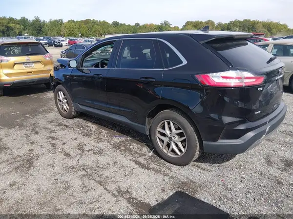 2FMPK4J90PBA45764 — 2023 Ford EDGE, фото 3 с аукциона IAAI, Передняя часть