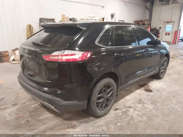 2FMPK4J94PBA27428 — 2023 Ford EDGE, фото 4 с аукциона IAAI, Задняя часть
