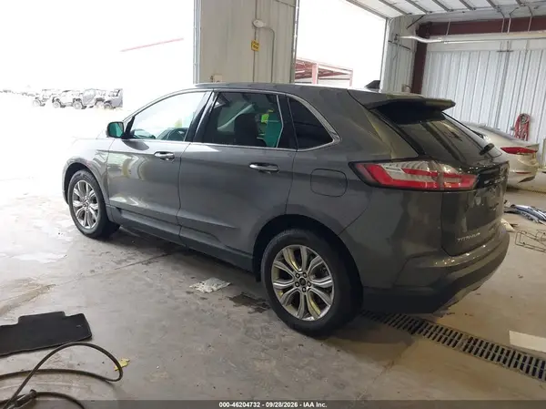2FMPK4K95RBA37306 — 2024 Ford EDGE, фото 3 с аукциона IAAI, Передняя часть