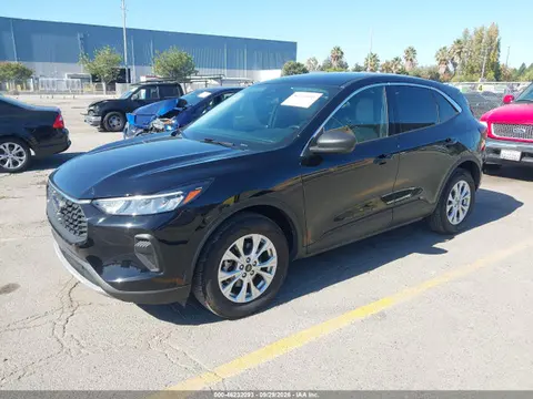 2023 Ford Escape Active VIN 1FMCU9GN5PUA13350 фото 2