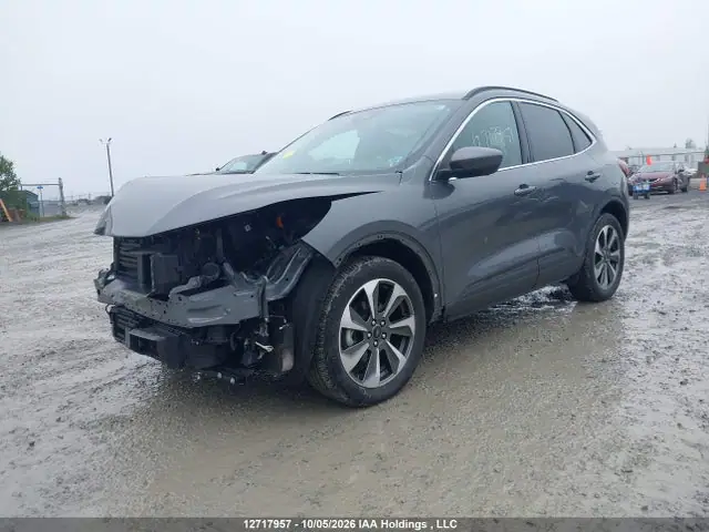 1FMCU9JZ1PUA92866 — 2023 Ford Escape Platinum, фото 2 с аукциона IAAI 13.10.2026, Передняя часть