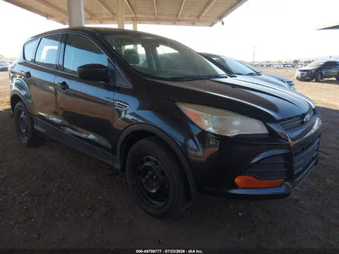 1FMCU0F77FUA82859 — 2015 Ford Escape S, Естественный износ (Normal Wear & Tear), фото до ремонта