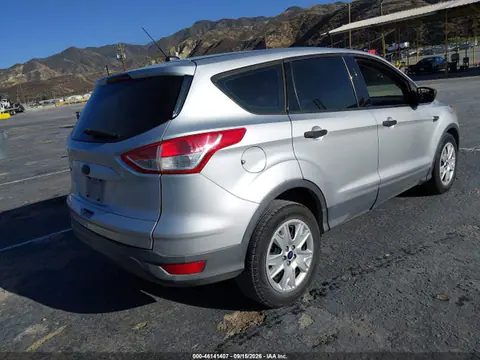 2015 Ford ESCAPE S VIN 1FMCU0F7XFUC26274 фото 4
