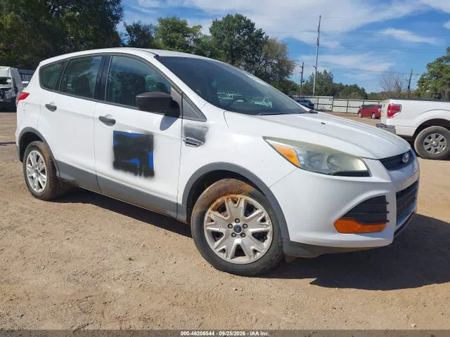 2015 Ford ESCAPE S VIN 1FMCU0F72FUB50887 фото 1
