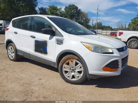 1FMCU0F72FUB50887 — 2015 Ford Escape S, Передняя часть (Front End), фото до ремонта