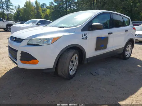 2015 Ford ESCAPE S VIN 1FMCU0F72FUB50887 фото 2