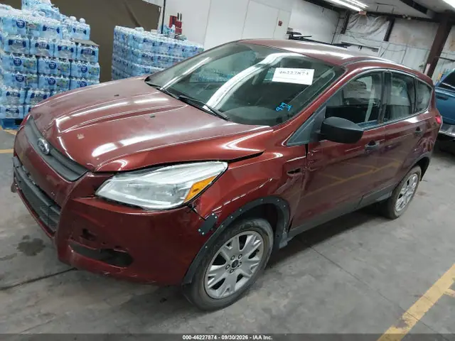 1FMCU0F79FUA25501 — 2015 Ford Escape S, фото 2 с аукциона IAAI 13.10.2026, Передняя часть слева