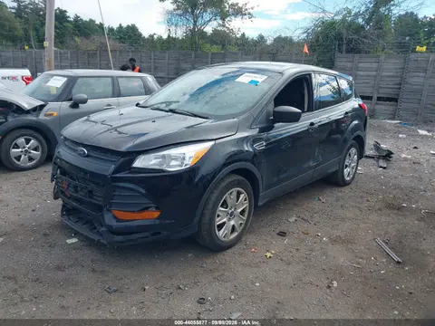 2016 Ford ESCAPE S VIN 1FMCU0F7XGUC31704 фото 2