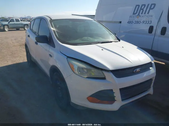 2016 Ford ESCAPE S VIN 1FMCU0F73GUC79609 фото 1