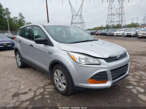 1FMCU0F74GUA36276 — 2016 Ford Escape S, Передняя часть (Front End), фото до ремонта