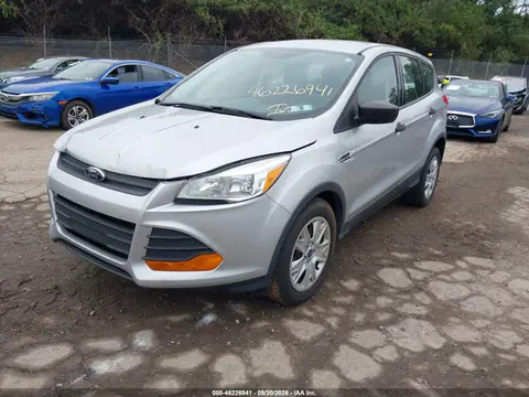 2016 Ford ESCAPE S VIN 1FMCU0F74GUA36276 фото 2