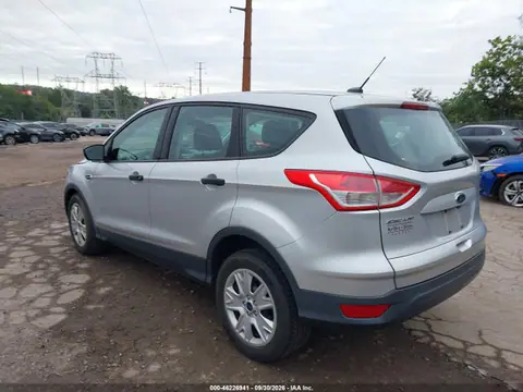 2016 Ford ESCAPE S VIN 1FMCU0F74GUA36276 фото 3
