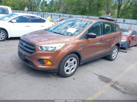 2017 Ford ESCAPE S VIN 1FMCU0F79HUD06040 фото 2