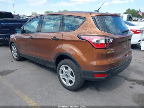 2017 Ford ESCAPE S VIN 1FMCU0F79HUD06040 фото 3