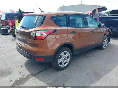 2017 Ford ESCAPE S VIN 1FMCU0F79HUD06040 фото 4