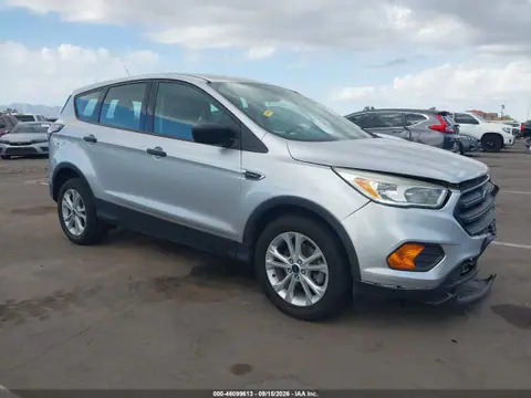 1FMCU0F70HUE07502 — 2017 Ford Escape S, Передняя часть (Front End), фото до ремонта