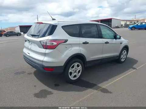 2017 Ford ESCAPE S VIN 1FMCU0F76HUA41335 фото 4