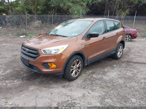 2017 Ford ESCAPE S VIN 1FMCU0F74HUD86167 фото 2