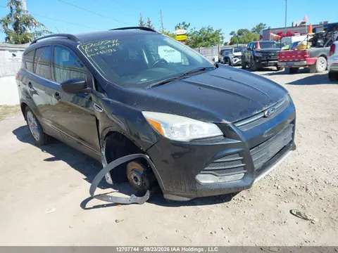 1FMCU9GXXEUC33033 — 2014 Ford Escape SE, Передняя часть справа (Right Front), фото до ремонта