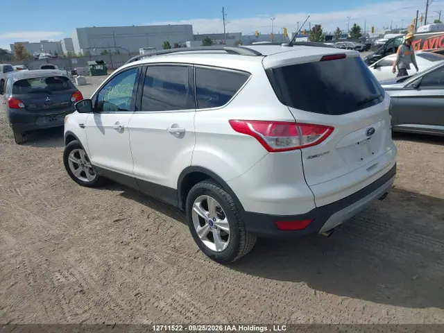 1FMCU9GX8EUC87494 — 2014 Ford Escape SE, фото 3 с аукциона IAAI 14.10.2026, Передняя часть